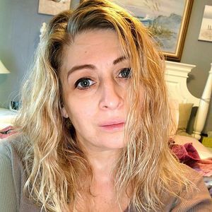 Meet your Posher, Loralee